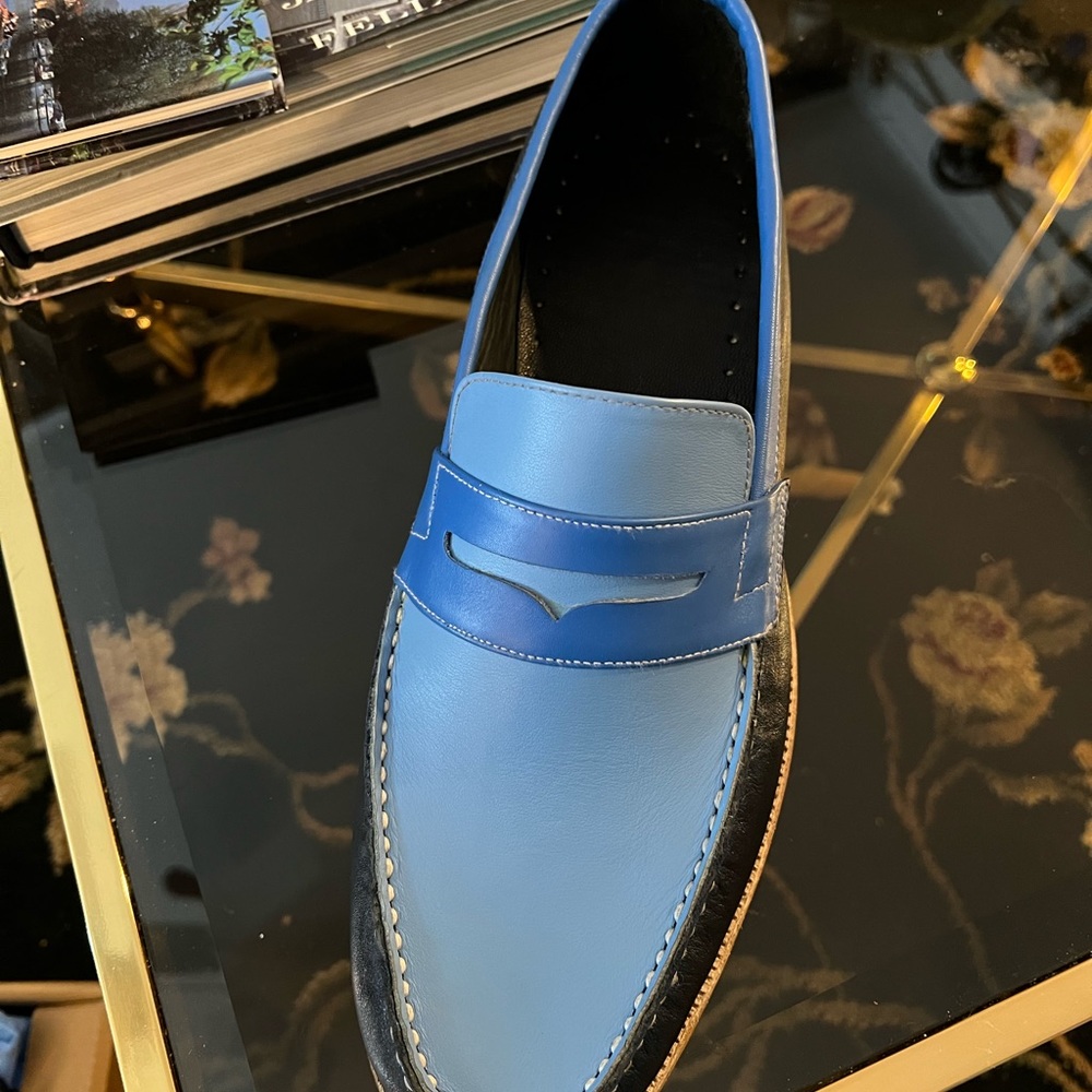 Mens penny loafer 3 blue’s leather never worn in excellent condition size 12.5